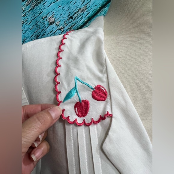 ModCloth Retro 1950s Red Cherry Embroidered Collar Button Down Shirt Blouse - Picture 7 of 10